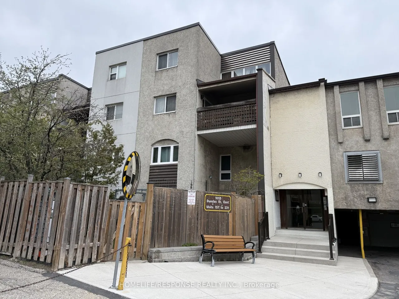 1055 DUNDAS Street E