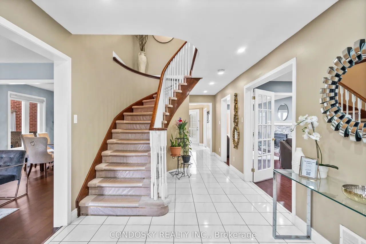 6182 Duford Drive — photo 2