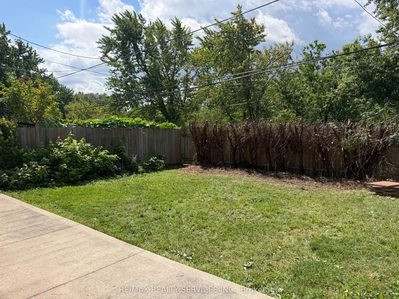79 Cloverdale Drive — photo 5
