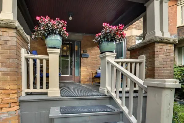 131 Lauder Avenue — photo 2
