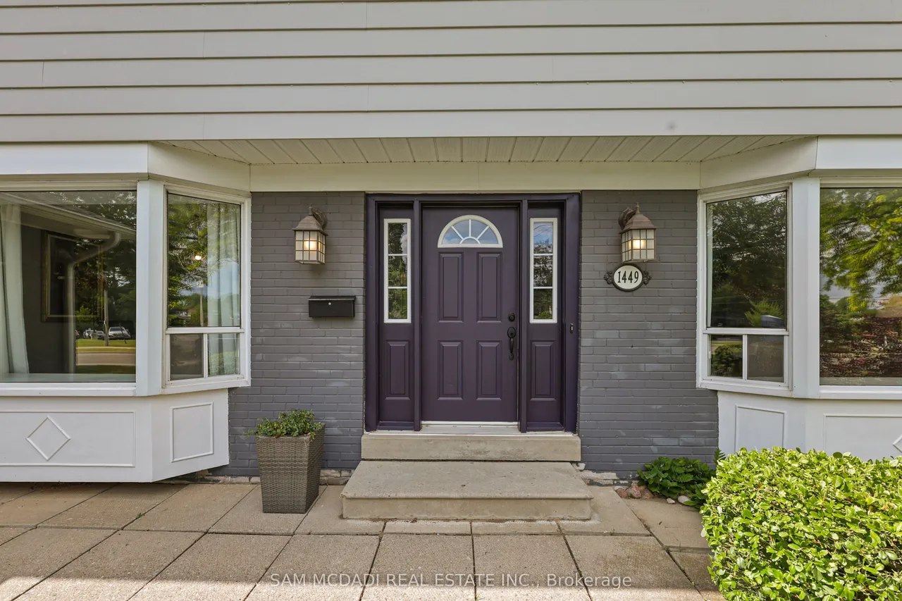 1449 Truscott Drive — photo 3