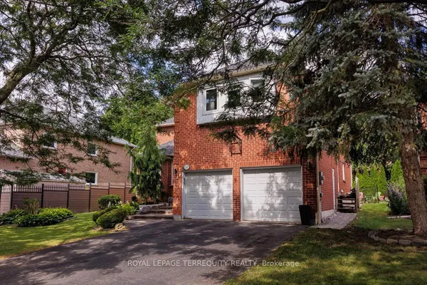 1207 Dogwood Crescent — photo 2