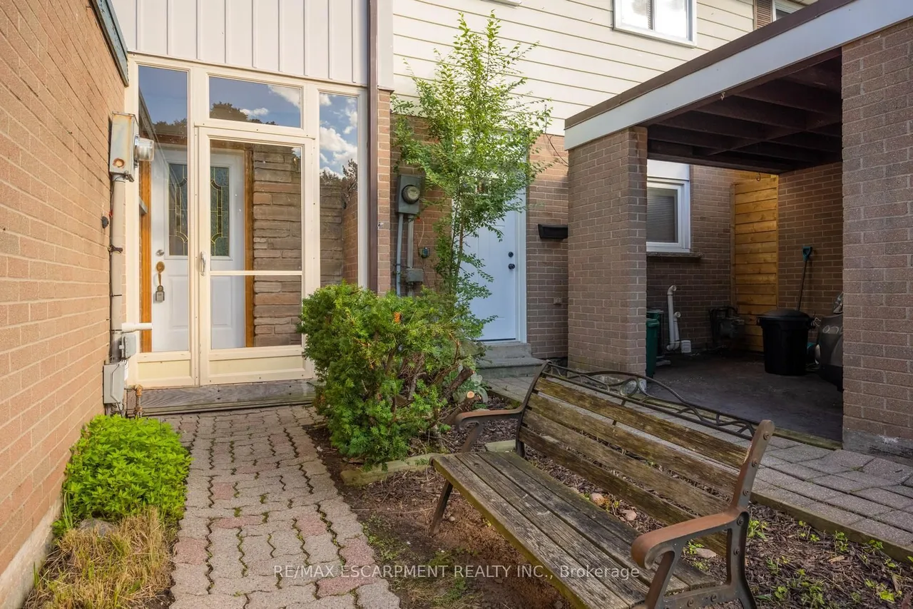 140 Ripley Court — photo 3