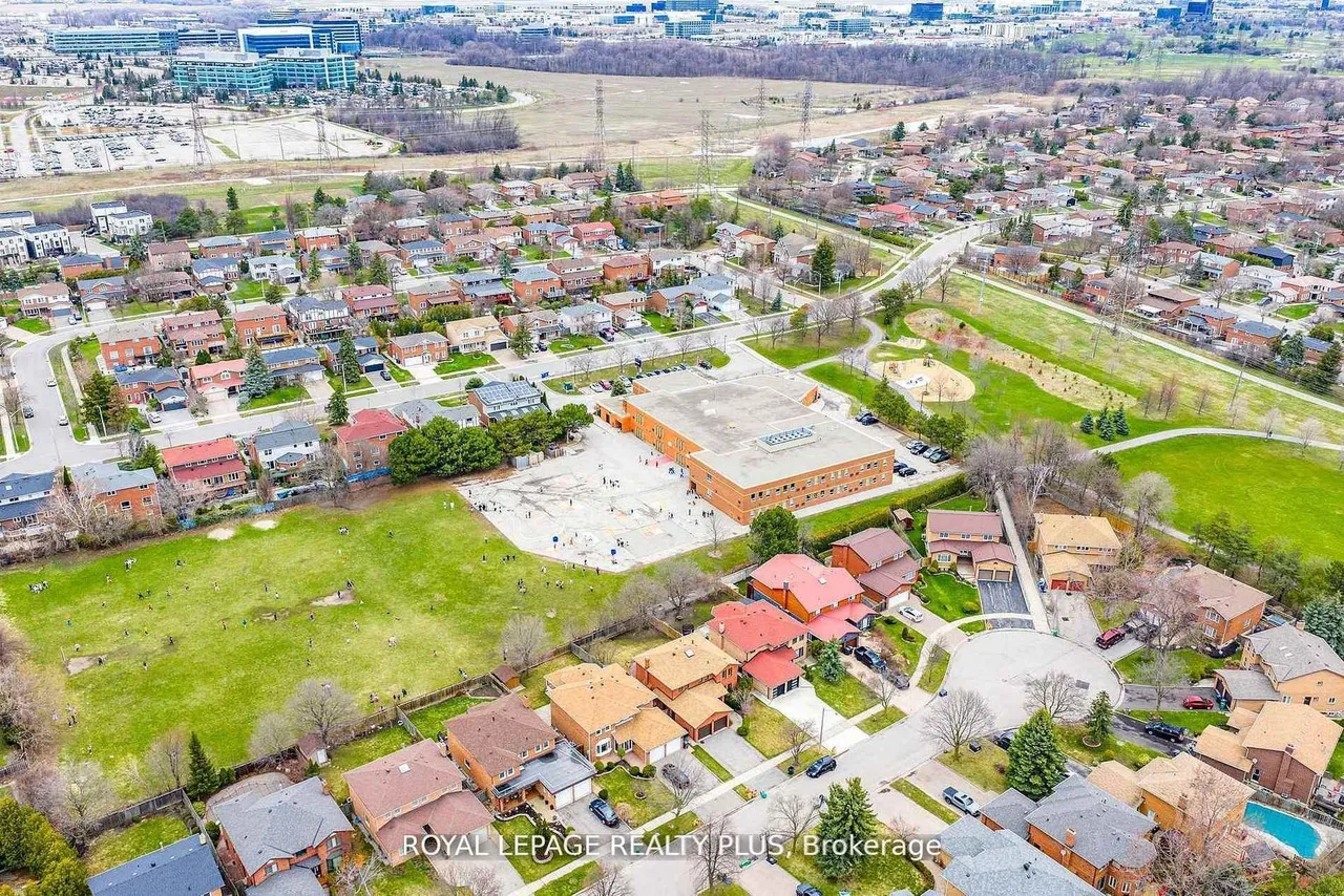 1755 Rathburn Road E — photo 49