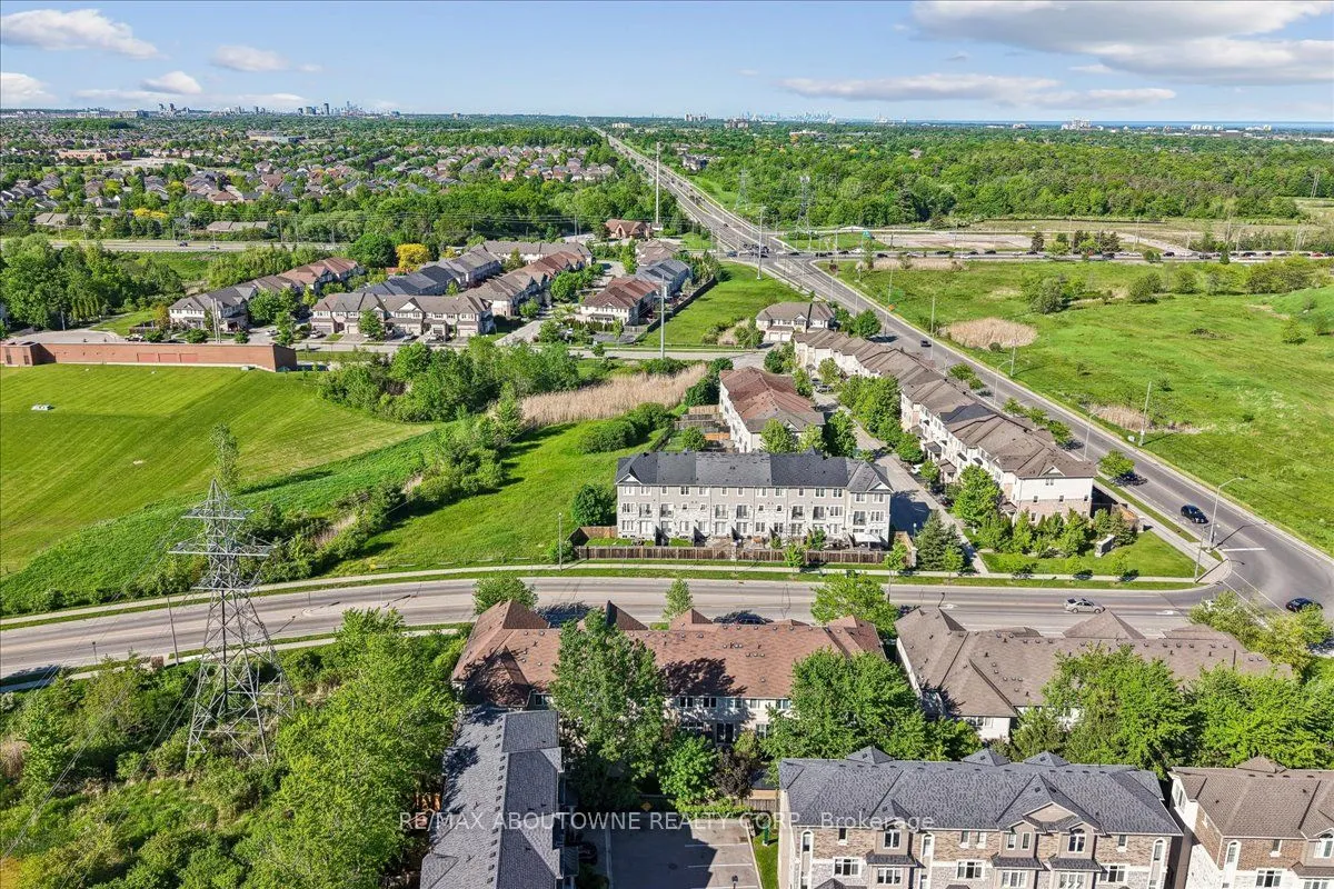 2020 Colonel William Parkway — photo 43