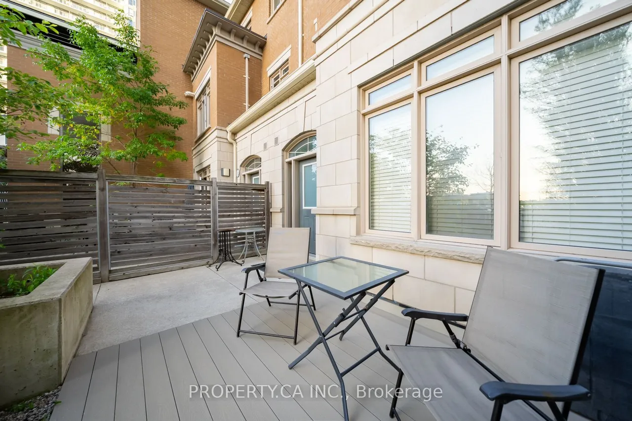 383 Prince Of Wales Drive — photo 3