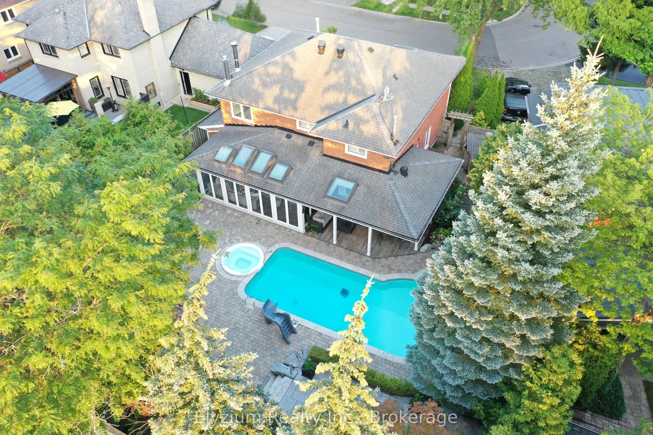 1566 Myron Drive — photo 49