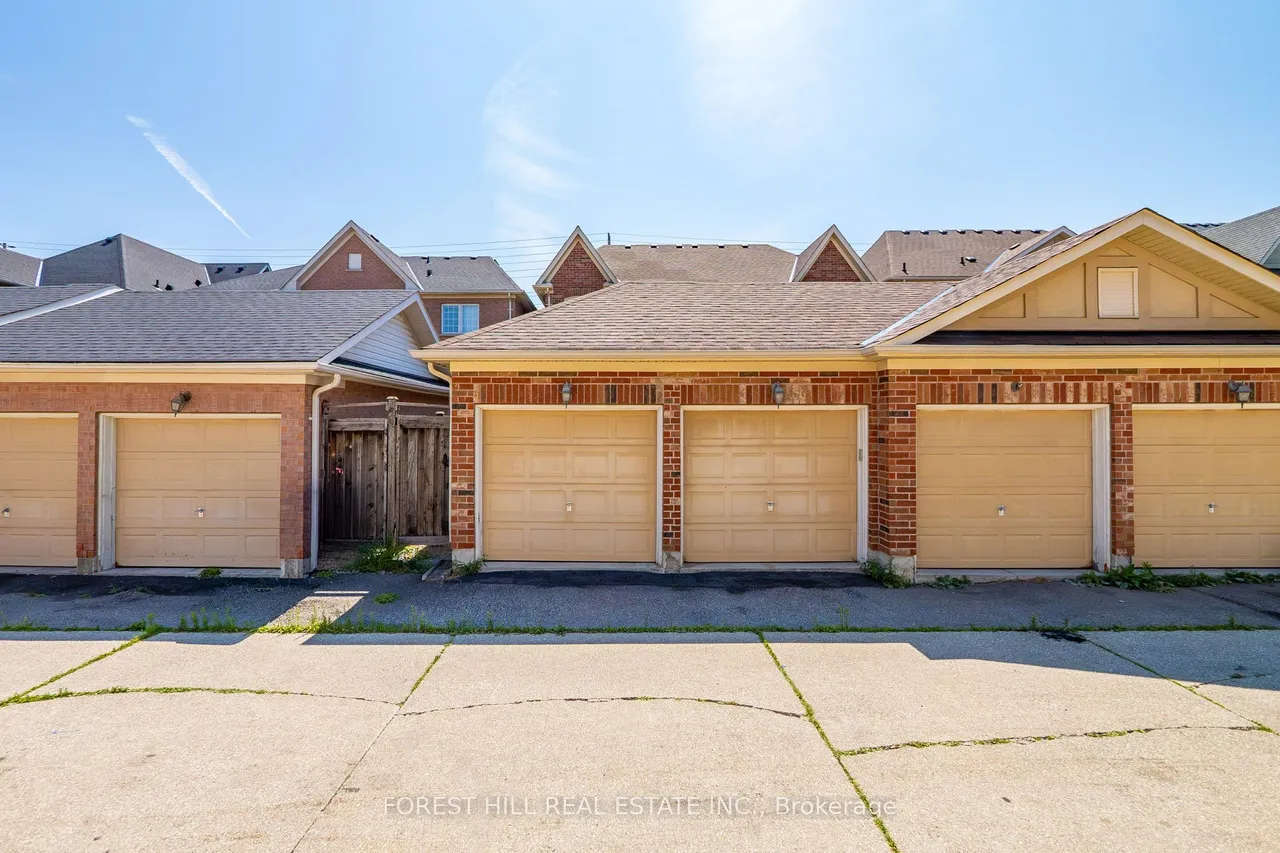 3549 Eglinton Avenue W — photo 29