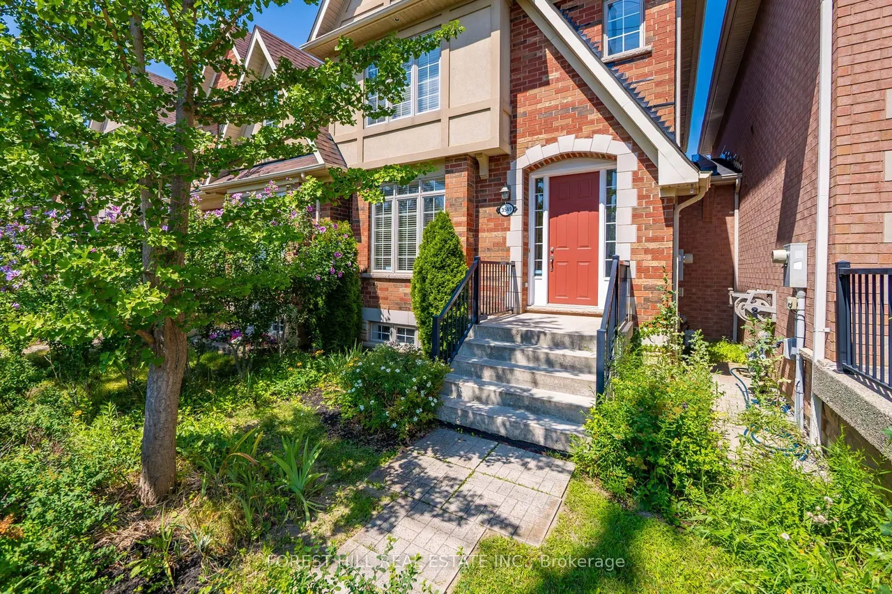 3549 Eglinton Avenue W — photo 2