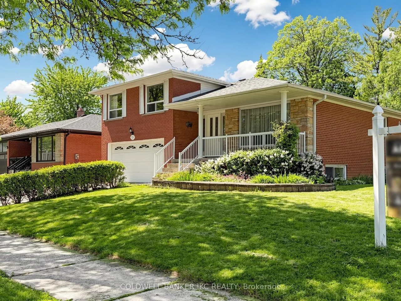 2220 Springfield Court