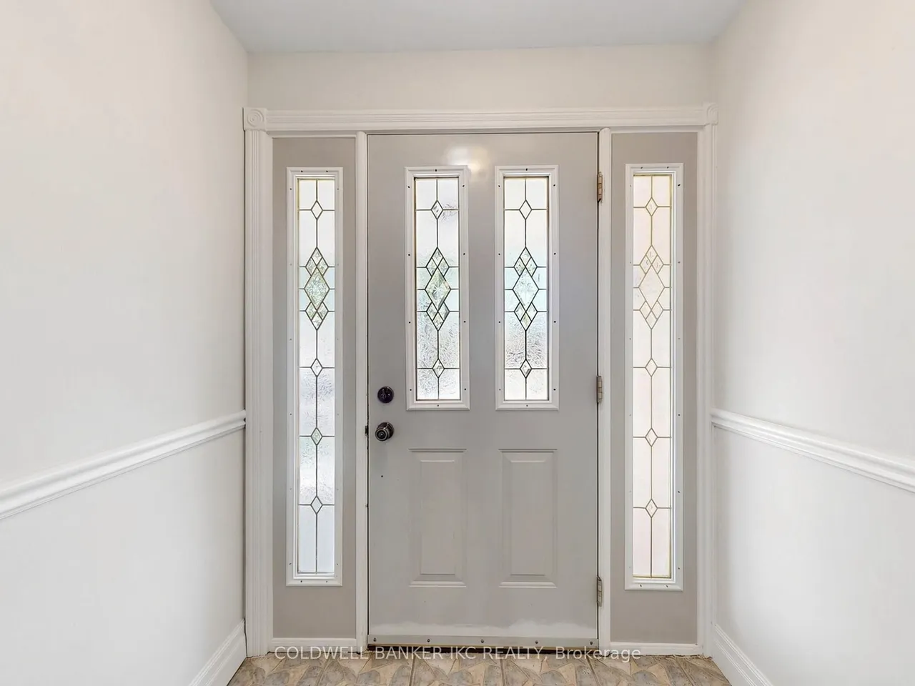 2220 Springfield Court — photo 3