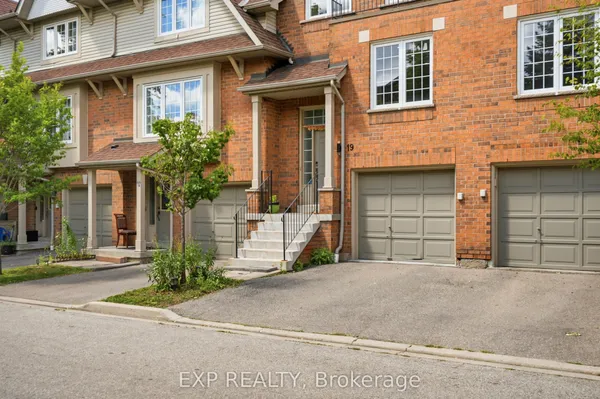 1575 South Parade Court — photo 2