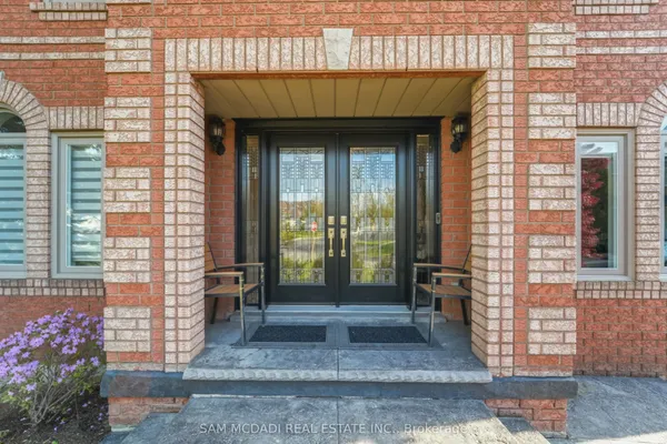 3605 Trelawny Circle — photo 2
