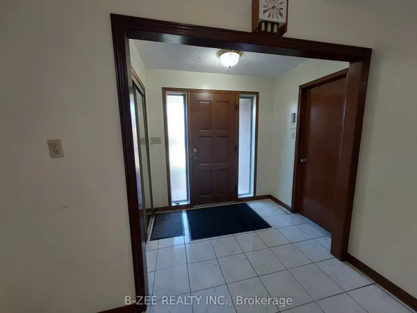 4174 Pascal Court — photo 2