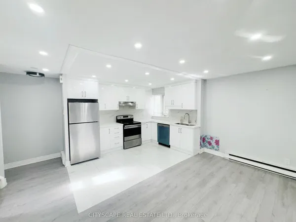 1055 Dundas Street E