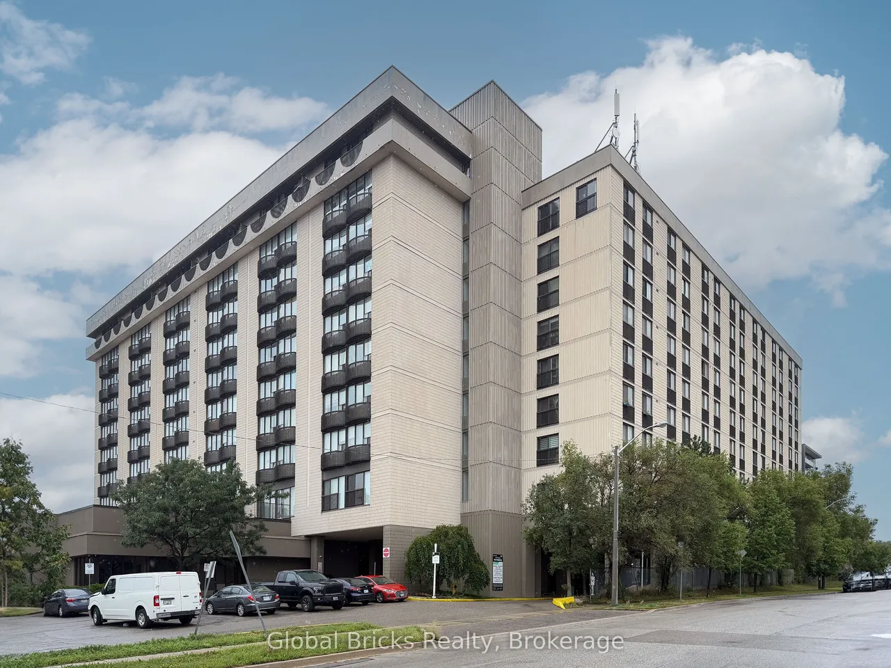 2737 Keele Street, Unit 901