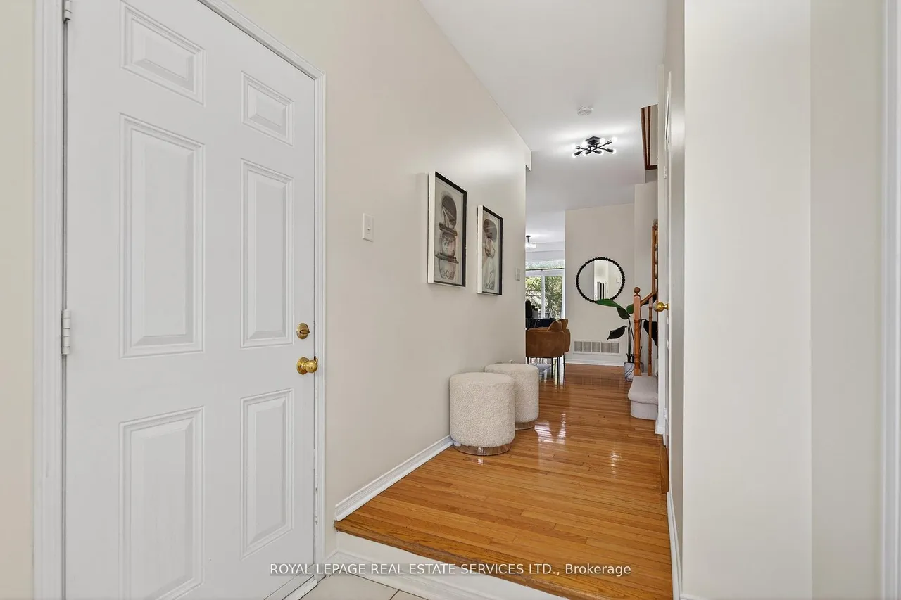 2307 Stone Glen Crescent — photo 3
