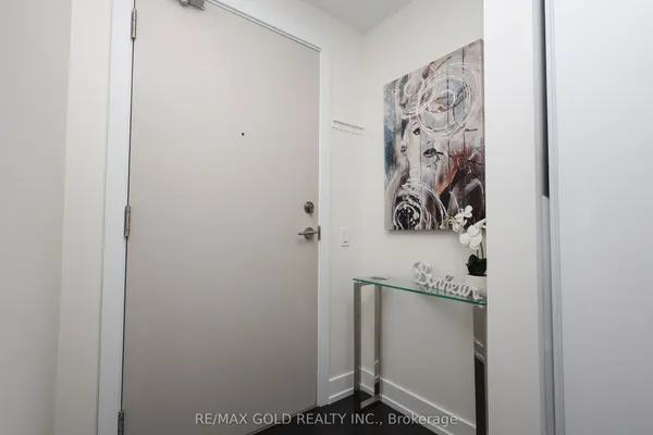 225 veterans Drive — photo 2