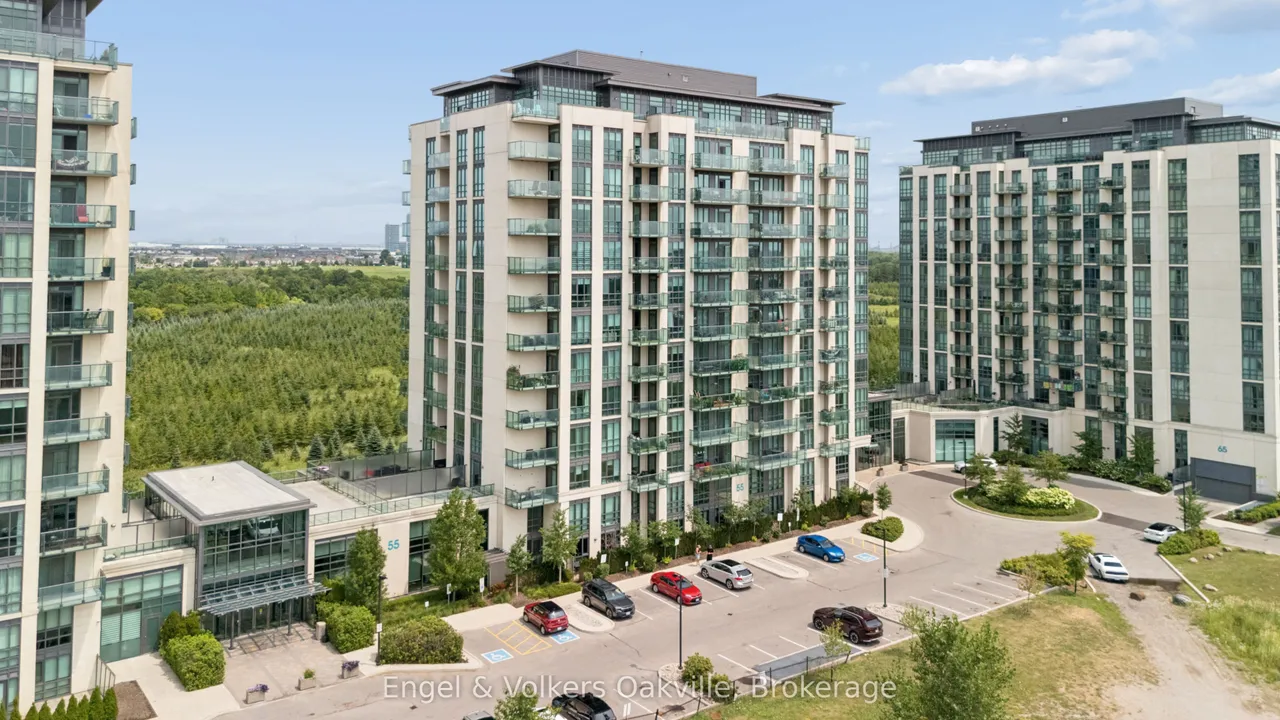 55 Yorkland Boulevard