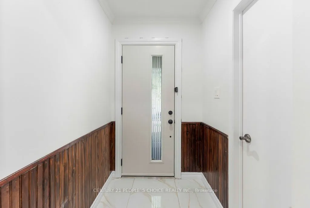 4053 Trapper Crescent
