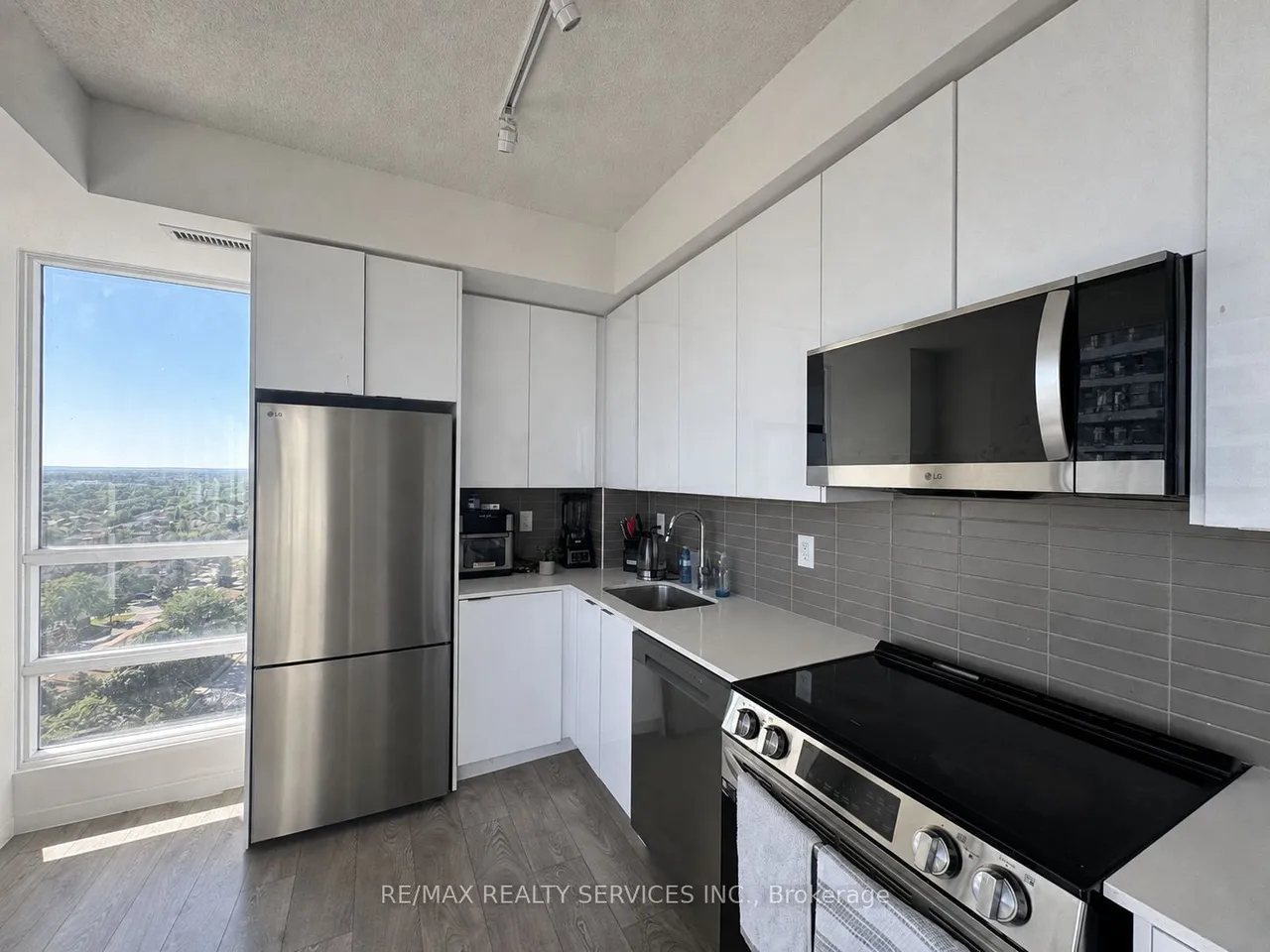 225 Malta Avenue — photo 3