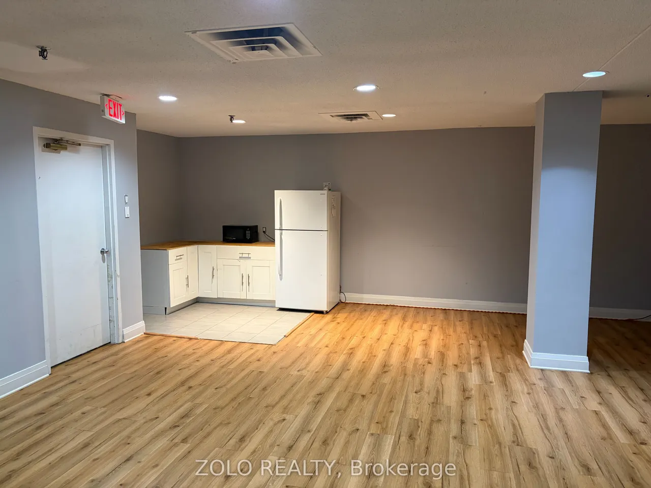 2737 Keele Street, Unit 407 — photo 12