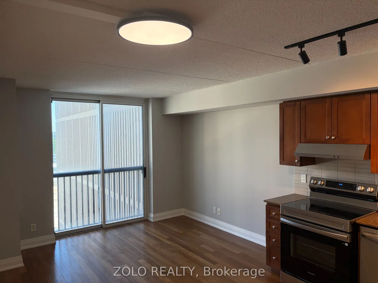 2737 Keele Street, Unit 407 — photo 2