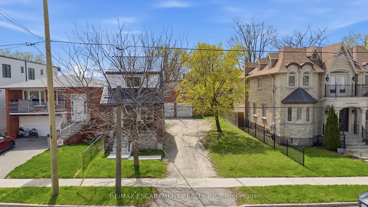 1049 Glencairn Avenue — photo 2