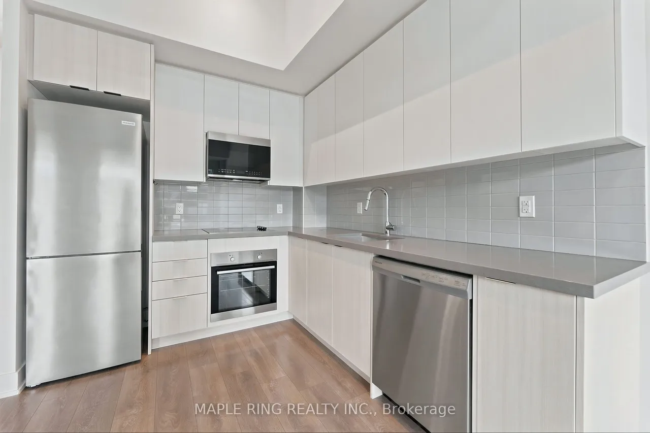 2485 Taunton Road — photo 3