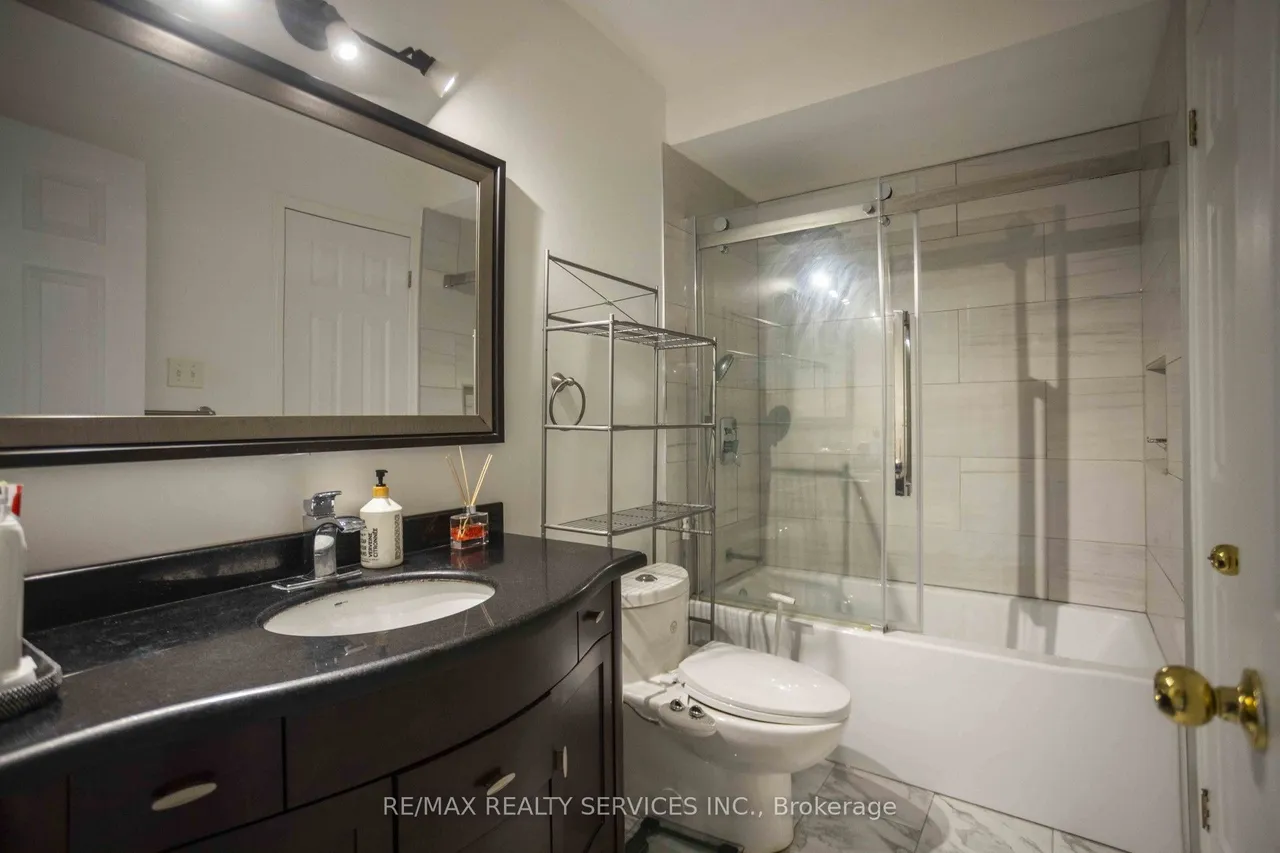 6830 Meadowvale Town Centre Circle — photo 14