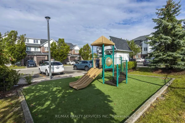 6830 Meadowvale Town Centre Circle — photo 2