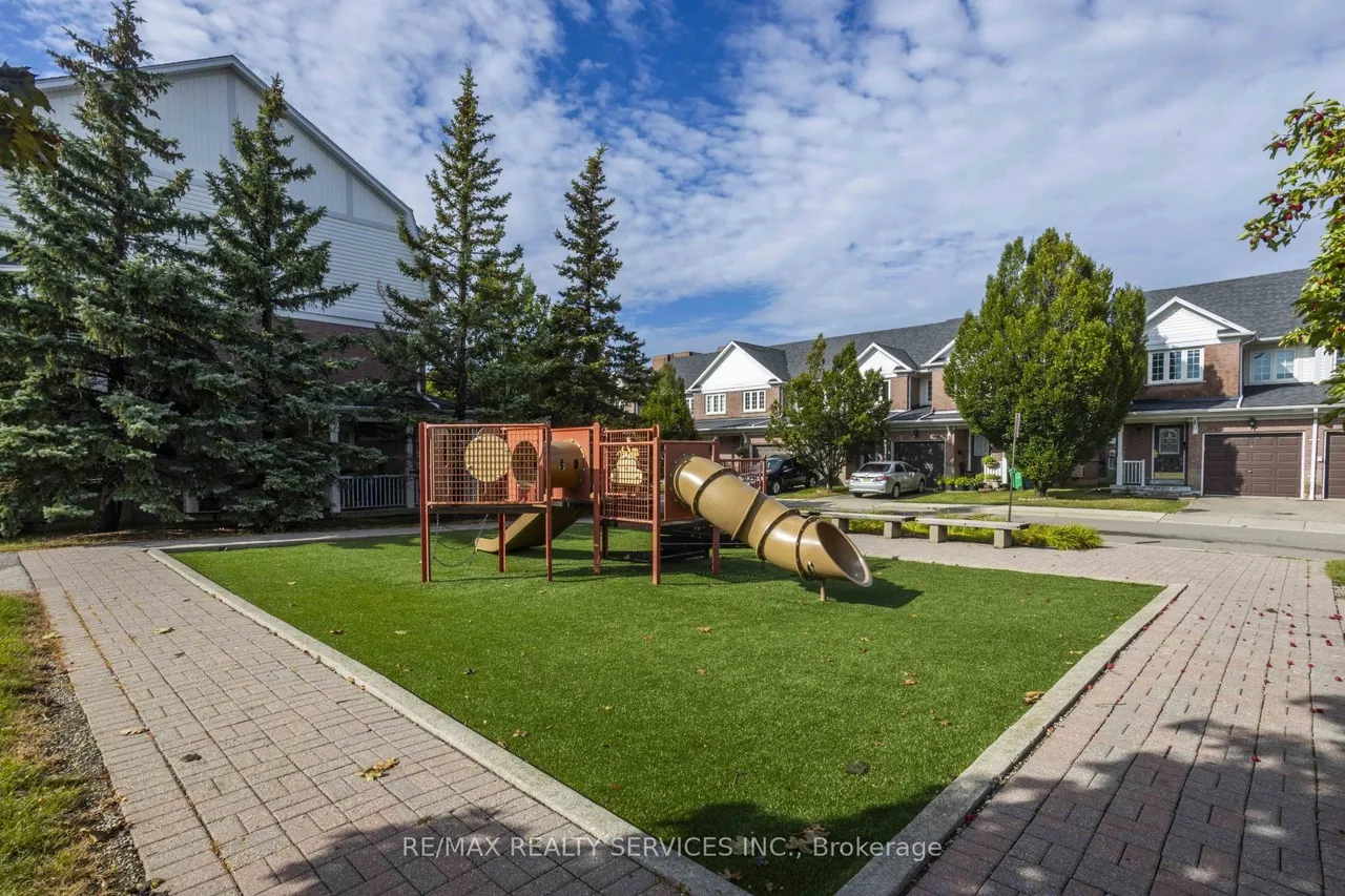 6830 Meadowvale Town Centre Circle — photo 3