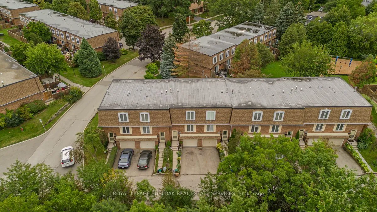 1526 Westminster Place — photo 3