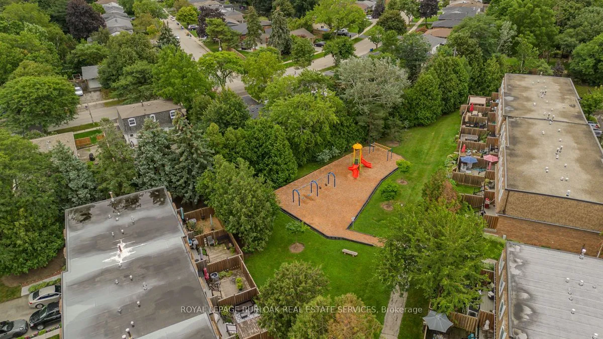 1526 Westminster Place — photo 35