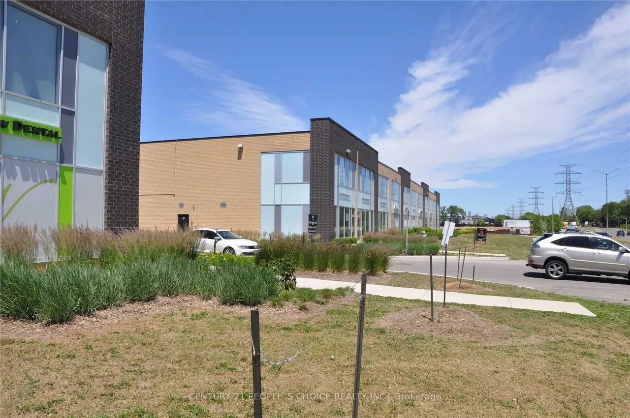 1185 Queensway N/A E — photo 3