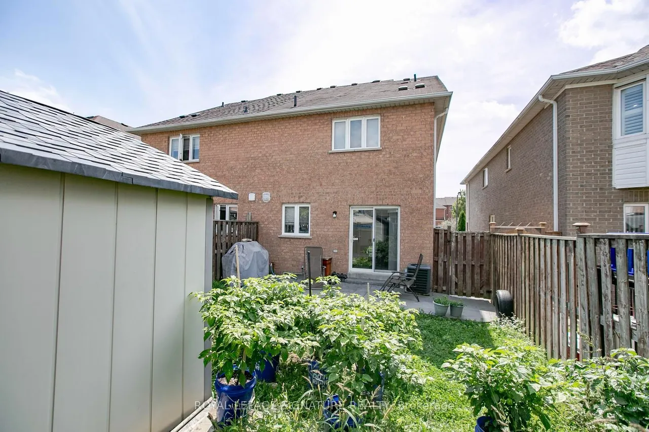 941 Mandolin Place — photo 44