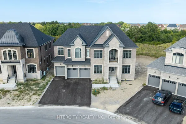 20 Gold Bottom Crescent