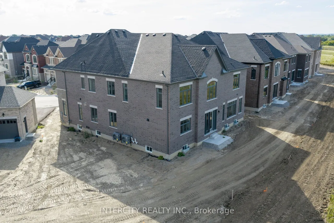 20 Gold Bottom Crescent — photo 50