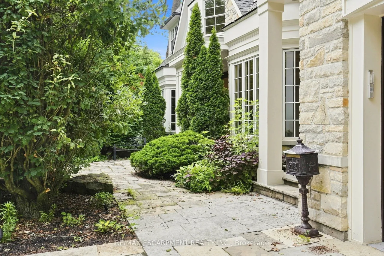 2025 & 2035 Heartwood Court — photo 2