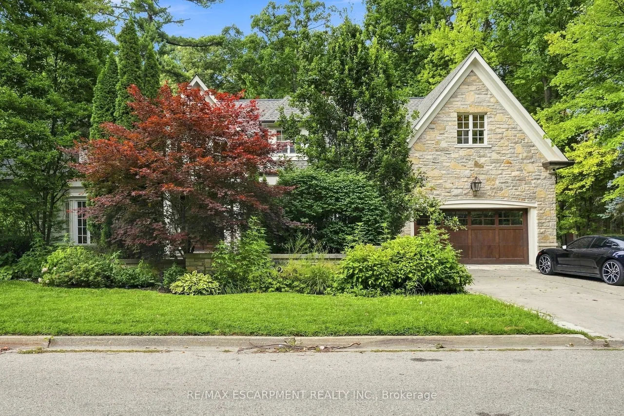 2025 & 2035 Heartwood Court