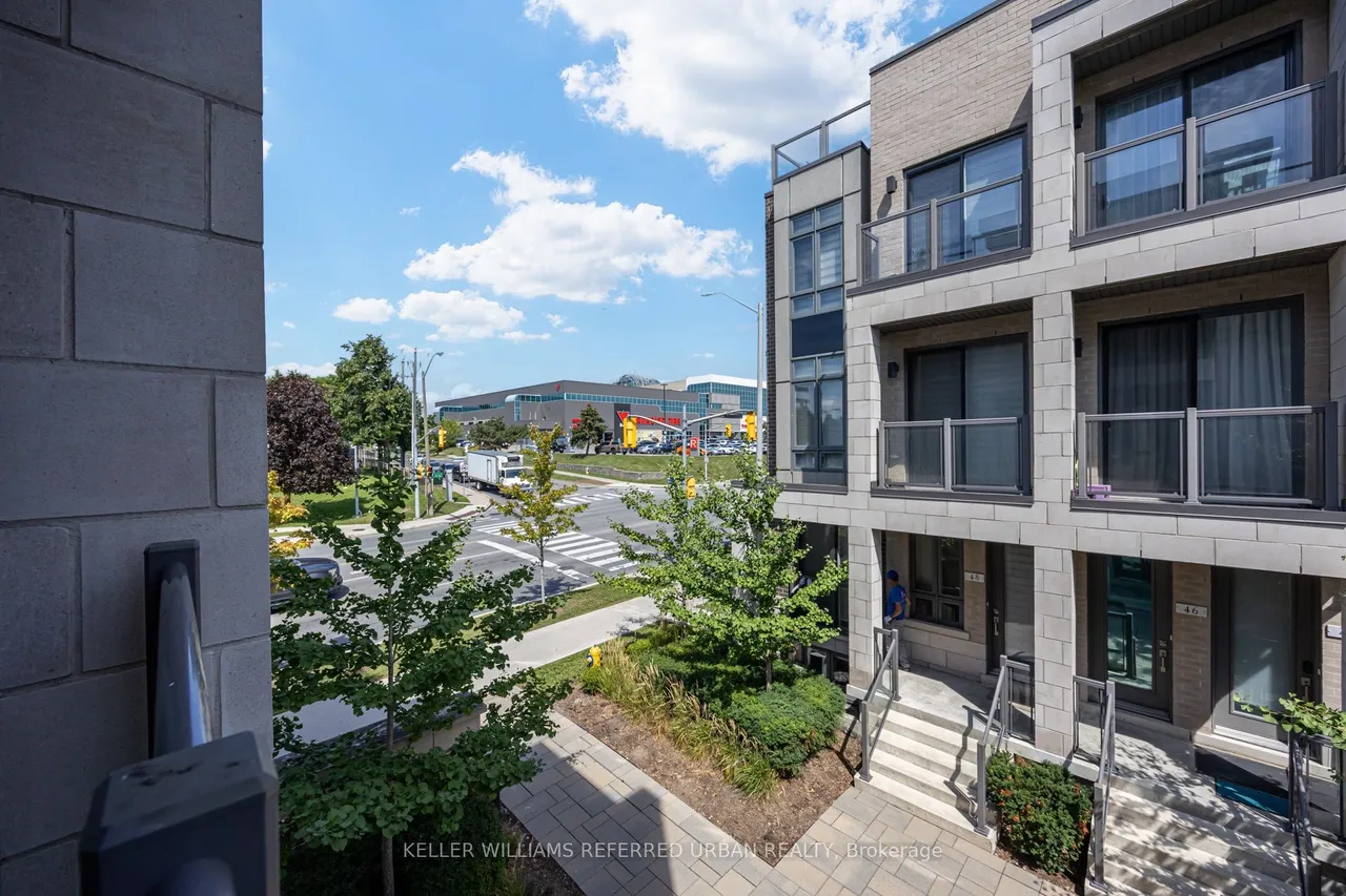 719 Lawrence Avenue W — photo 32