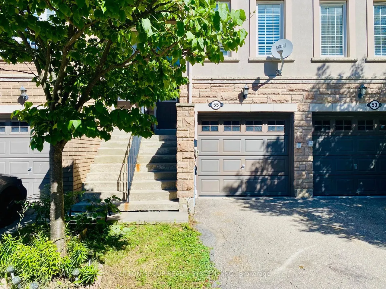 435 Hensall Circle — photo 2
