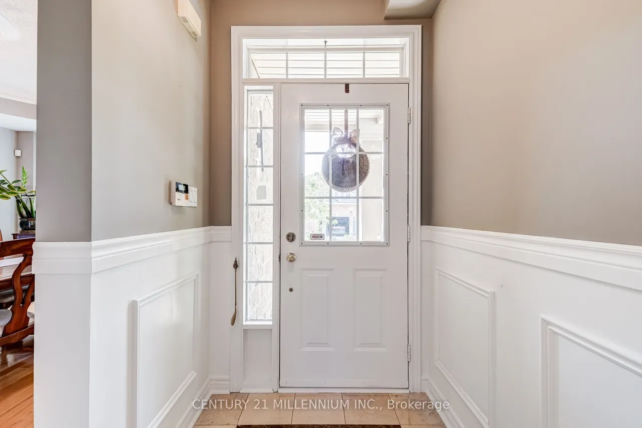 2555 Nichols Drive — photo 3