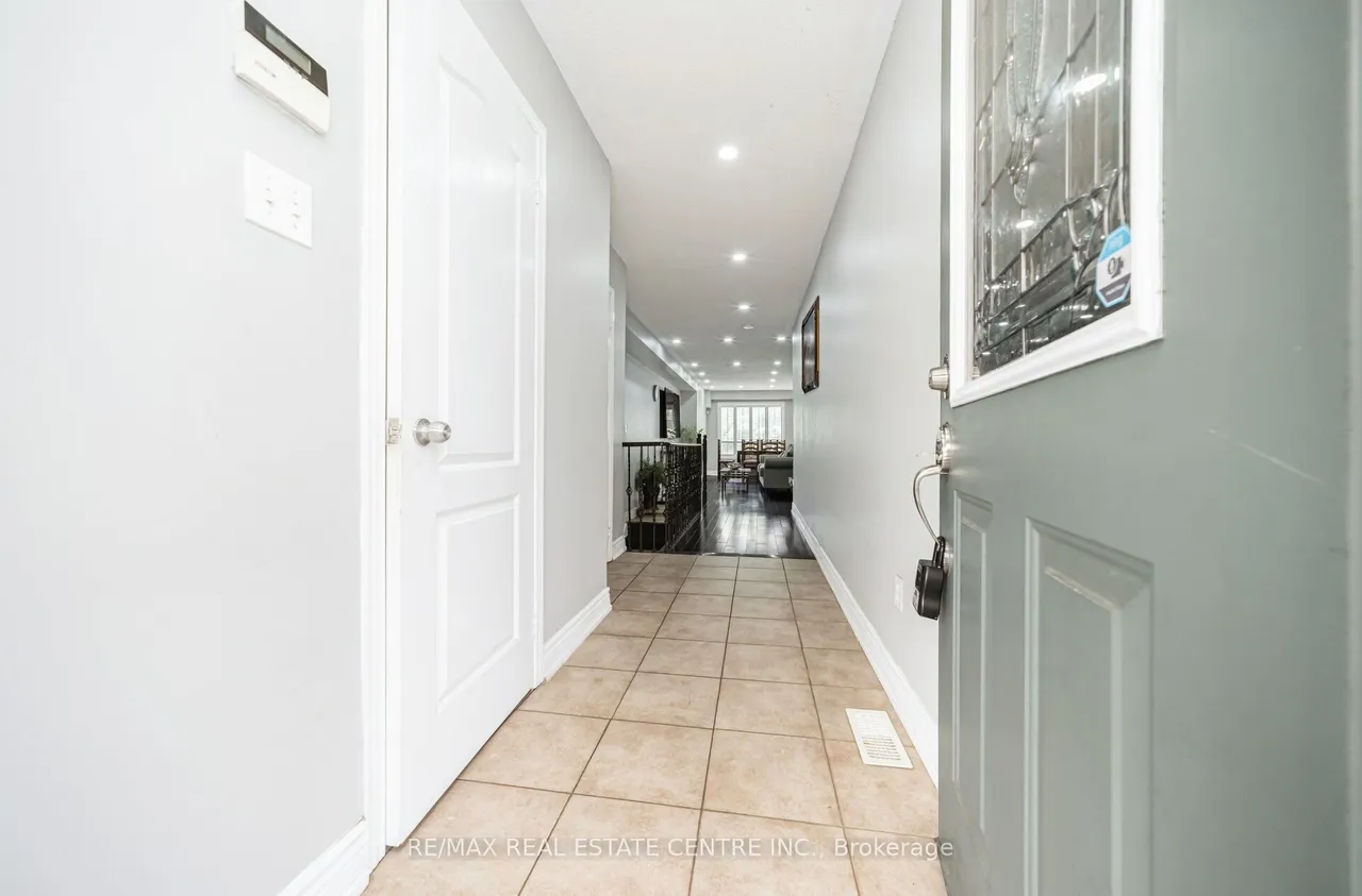 770 Othello Court — photo 3