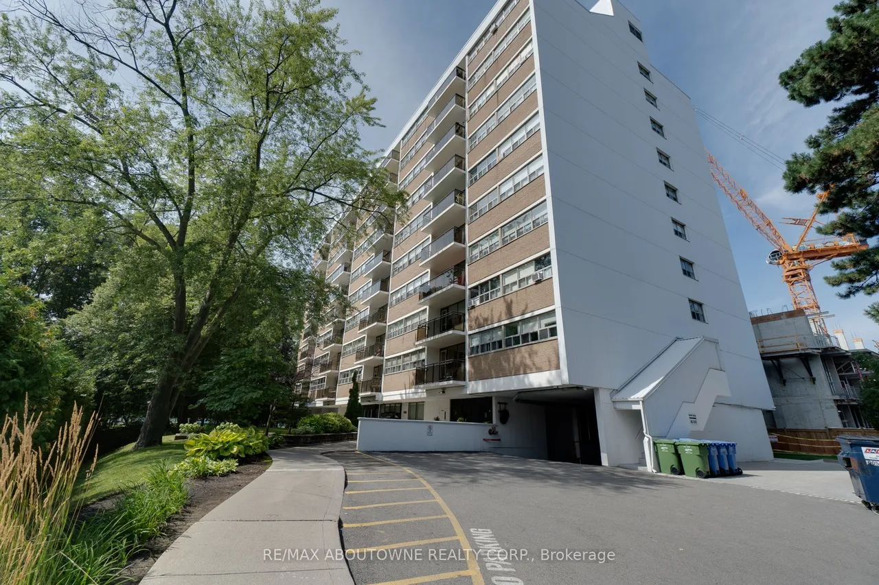 212 Kerr Street — photo 2