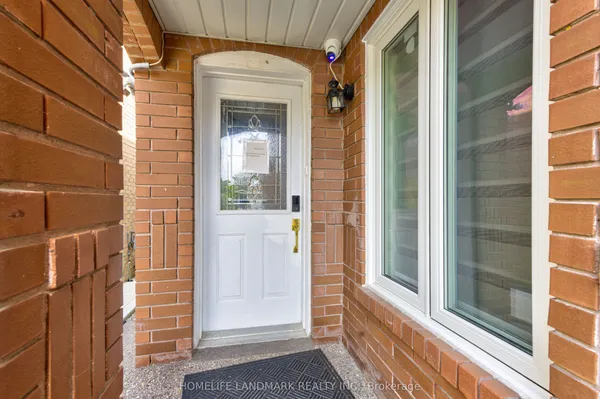 1192 Prestonwood Crescent — photo 2