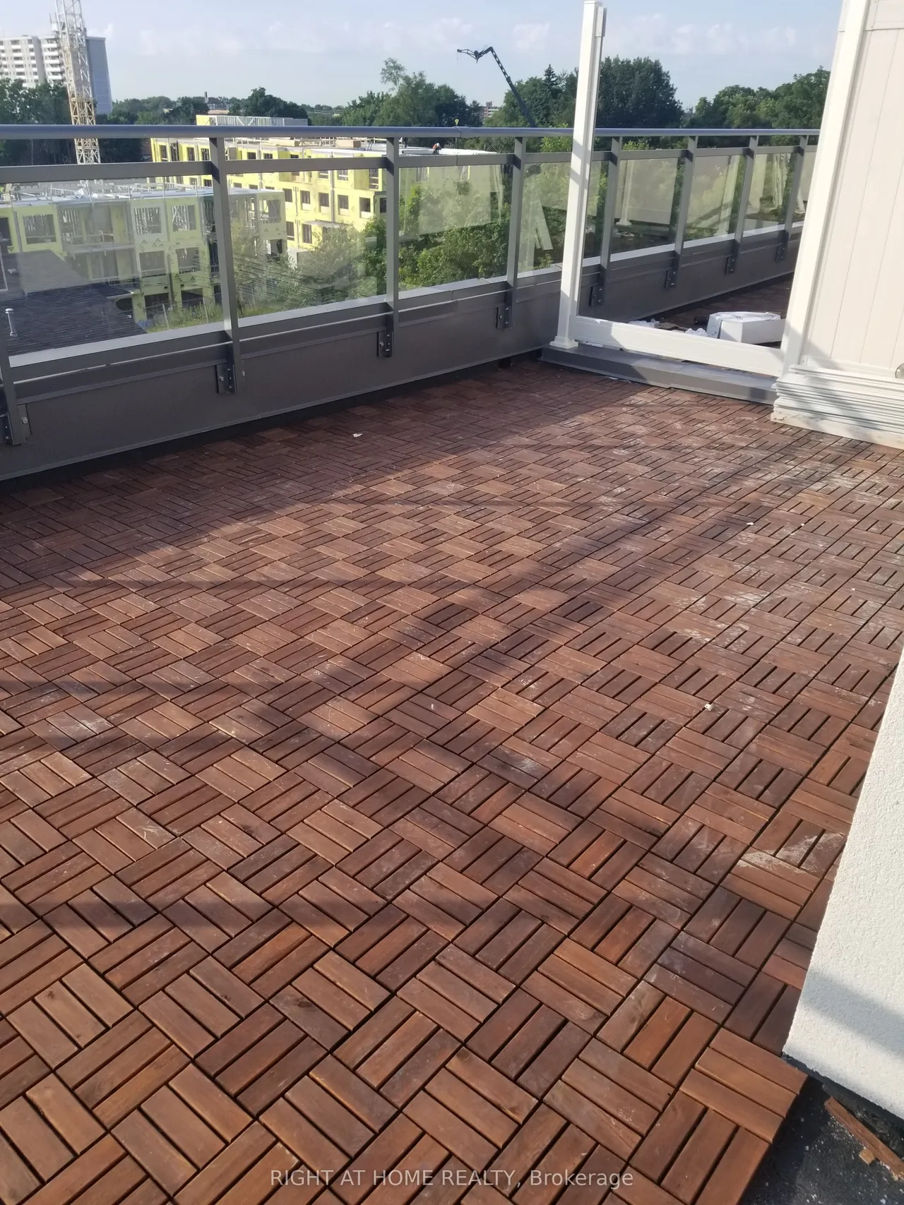 650 Atwater Avenue — photo 15