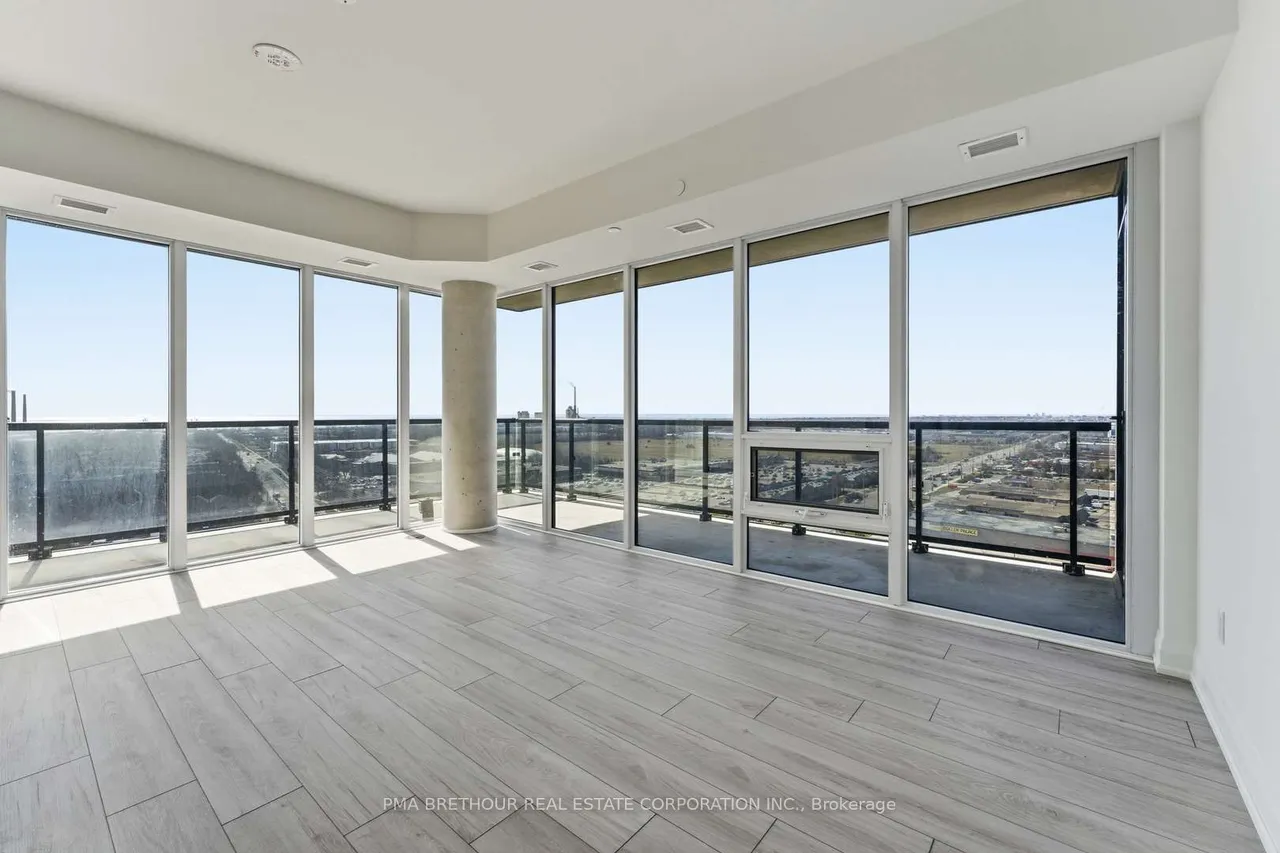 1035 Southdown Road — photo 3