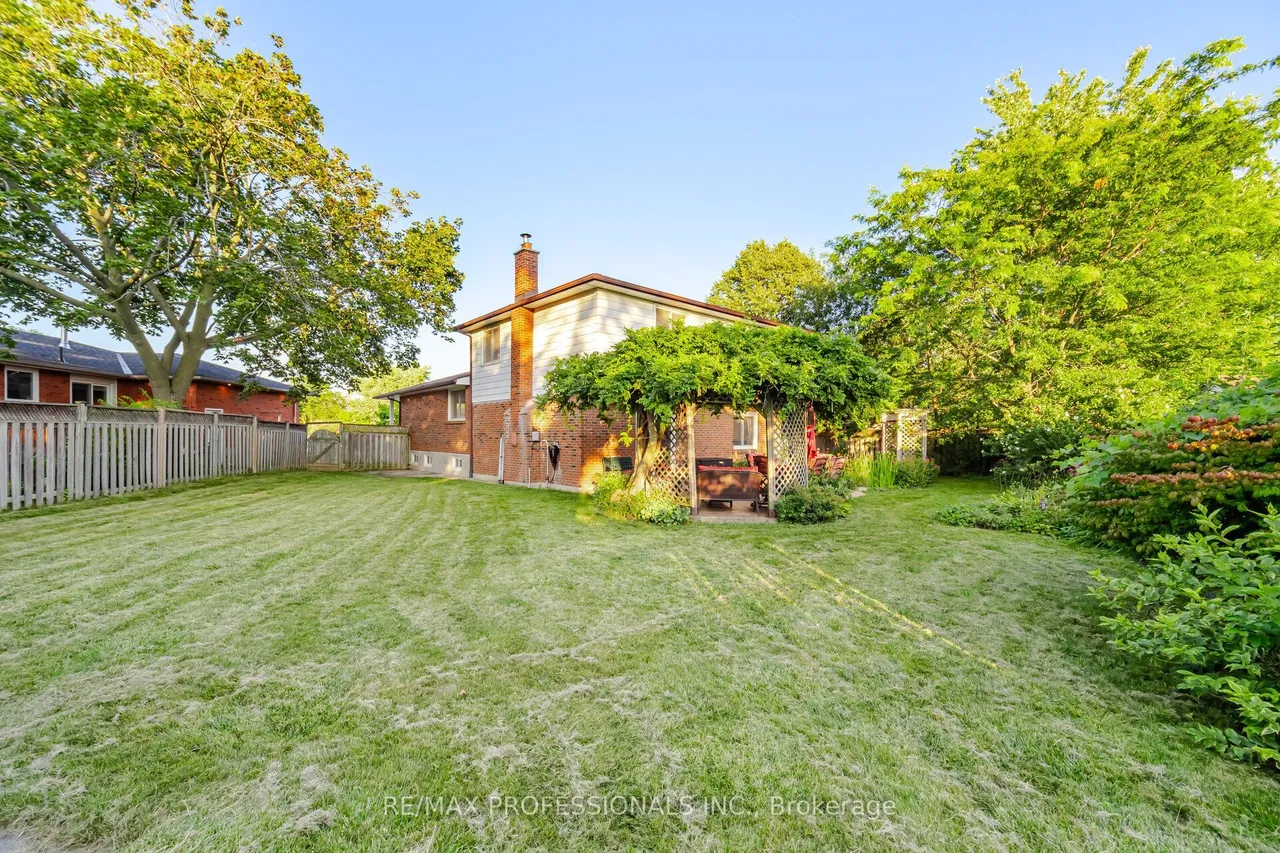 10 Hopedale Court — photo 49