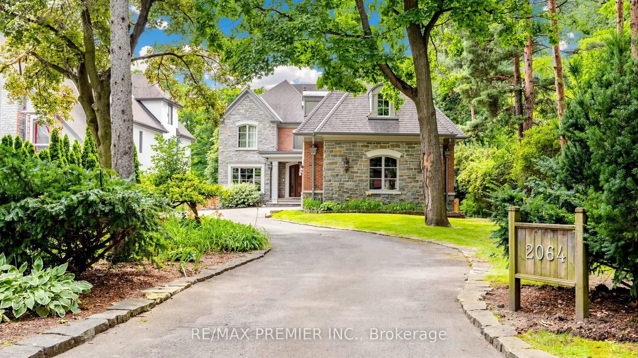 2064 Dickson Road — photo 2